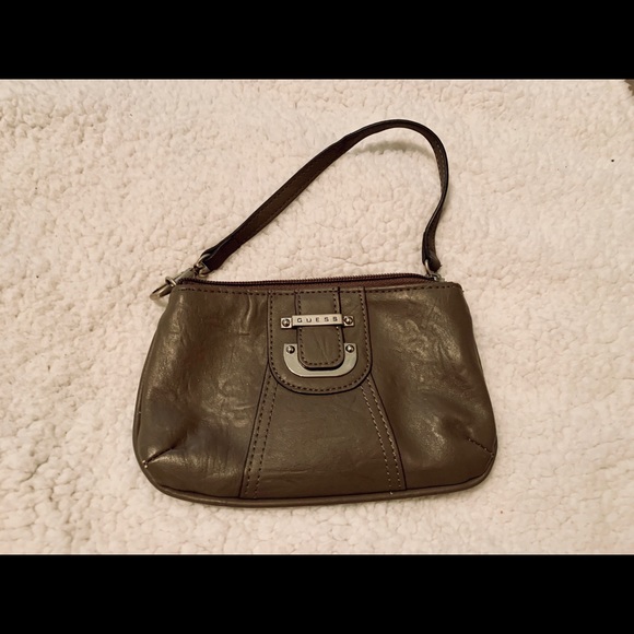 GUESS grey wristlet - Picture 1 of 1